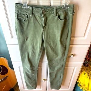 Old Navy green Rockstar Skinny Jeans